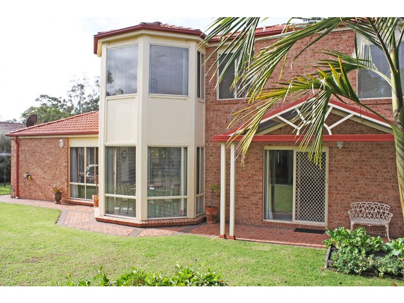 4 Honeyeater Crescent, Blaxland NSW 2774