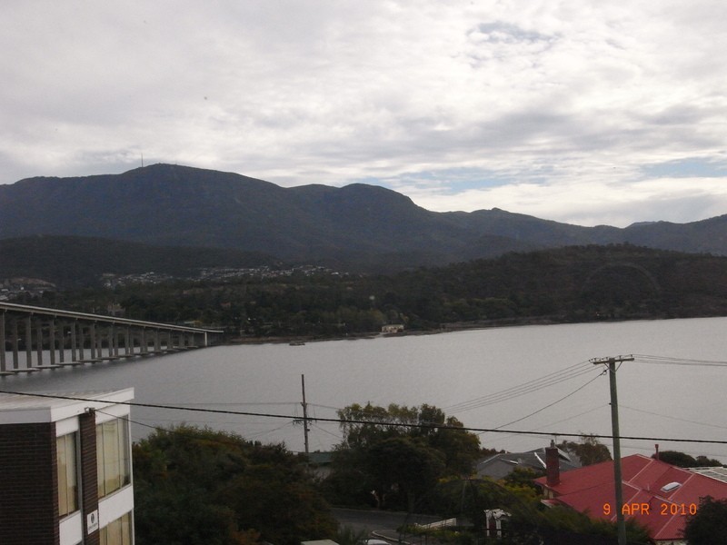 1/5 Chatsworth Street, Rose Bay TAS 7015