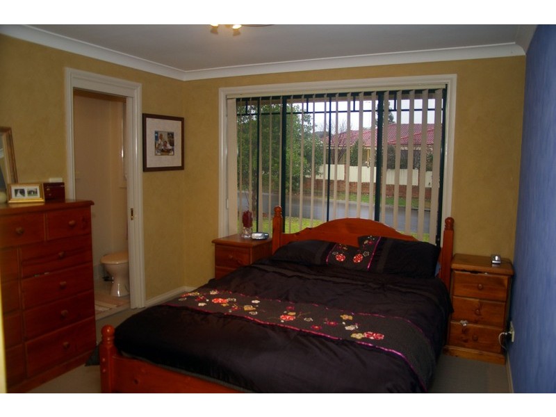 6 silverton st, Glenwood NSW 2768