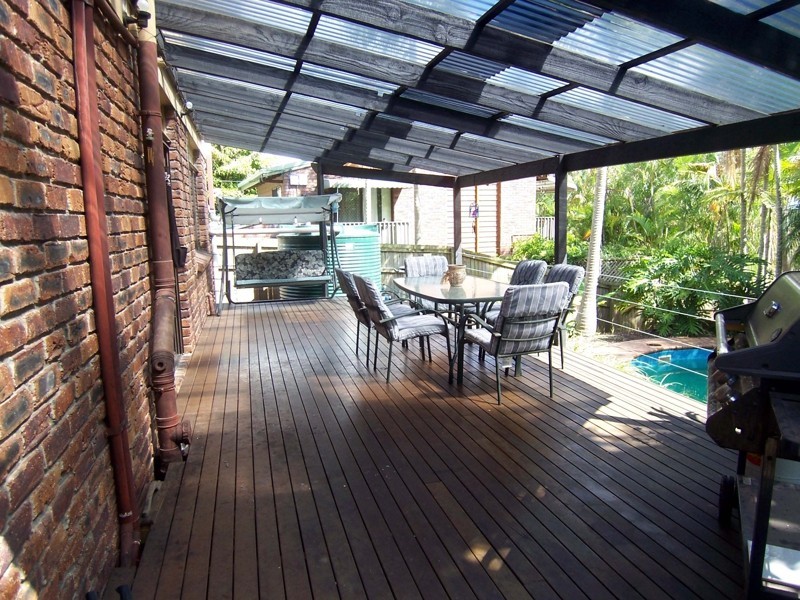 294 Springwood Road, Springwood QLD 4127