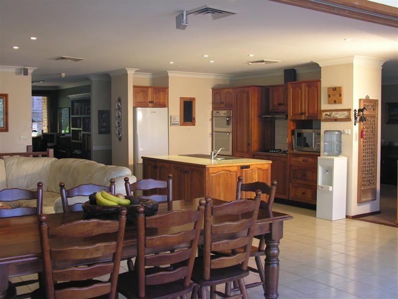 30 Warwick Close, Blaxland NSW 2774