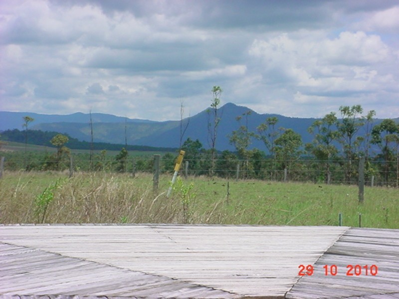 8 Forest Ridge Road, Grandchester QLD 4340