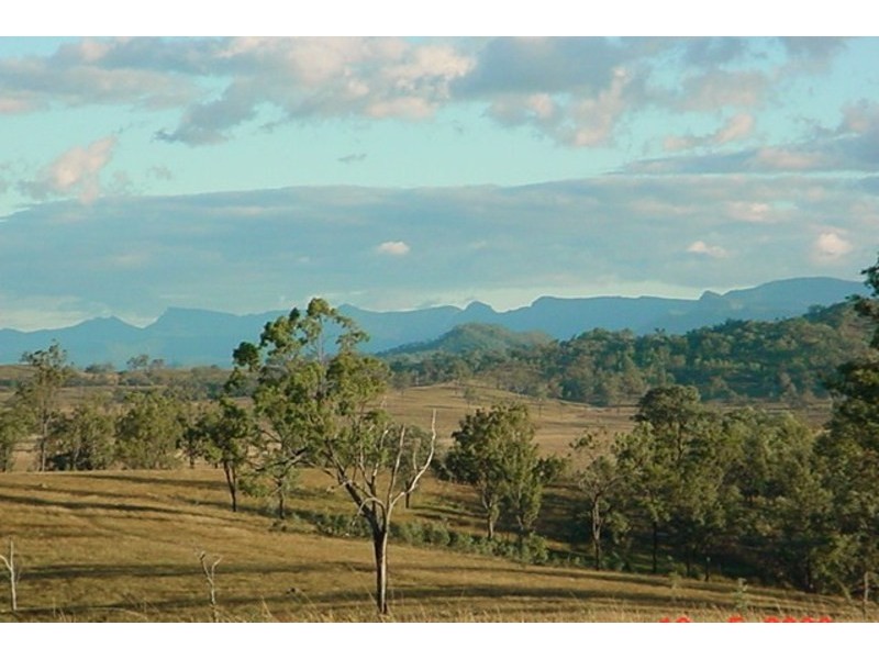 8 Forest Ridge Road, Grandchester QLD 4340