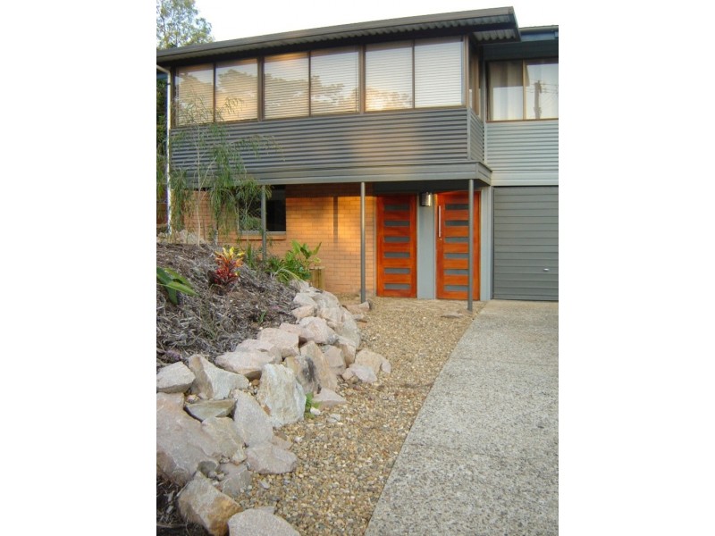 11 Pindari Avenue, Ferny Hills QLD 4055