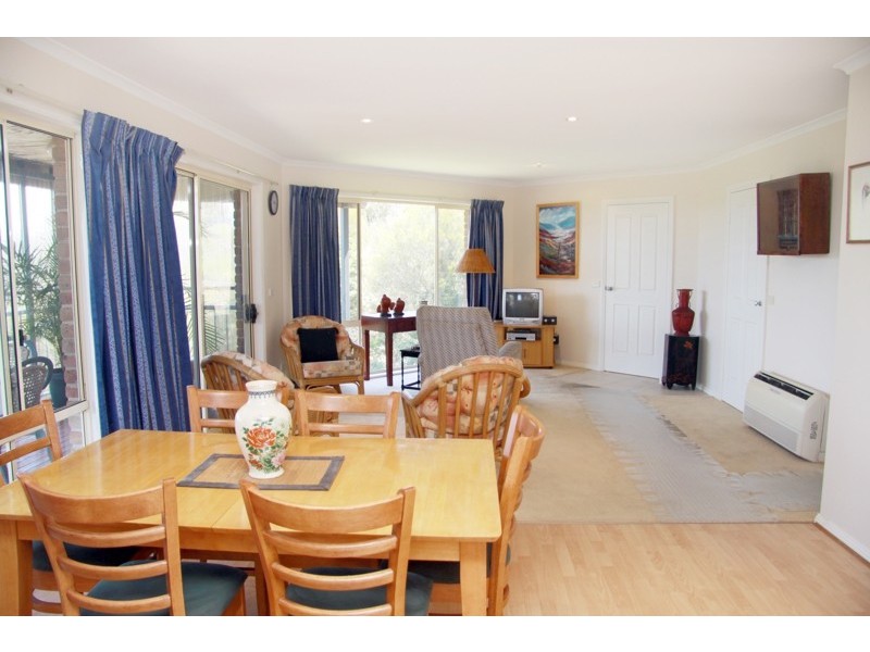 16 Seaview Avenue, Merimbula NSW 2548