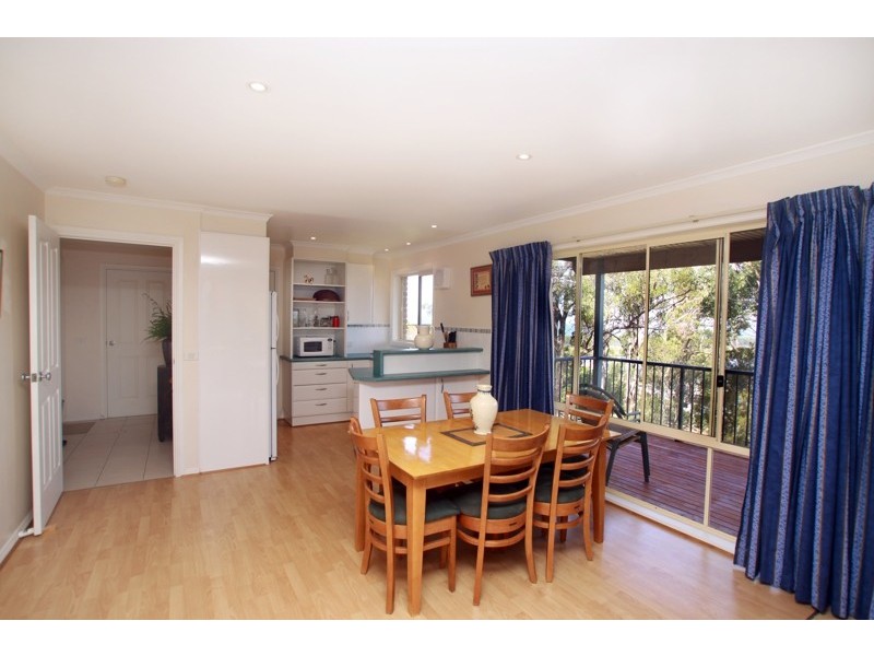 16 Seaview Avenue, Merimbula NSW 2548