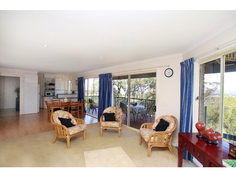 16 Seaview Avenue, Merimbula NSW 2548