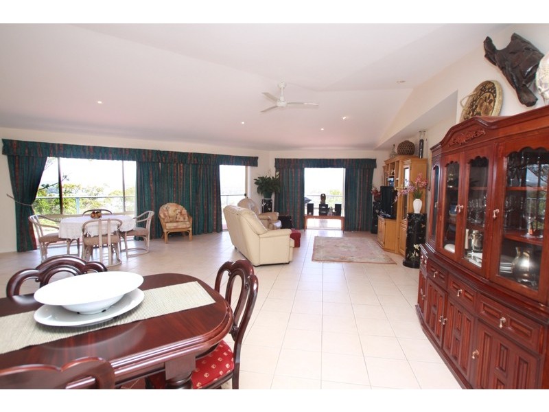 16 Seaview Avenue, Merimbula NSW 2548