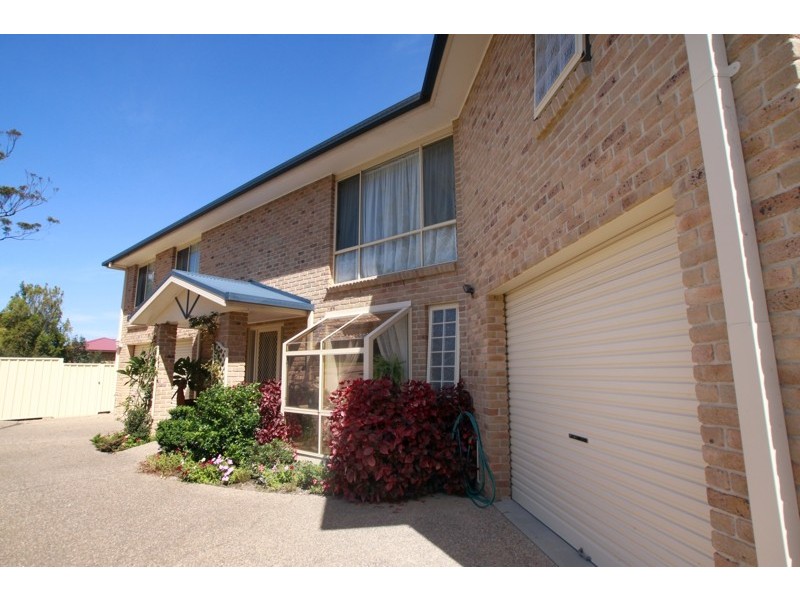16 Seaview Avenue, Merimbula NSW 2548