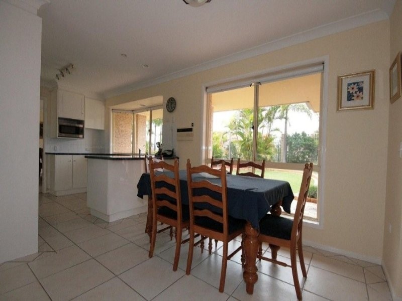 8-10  Roebourne Ct, Shailer Park QLD 4128