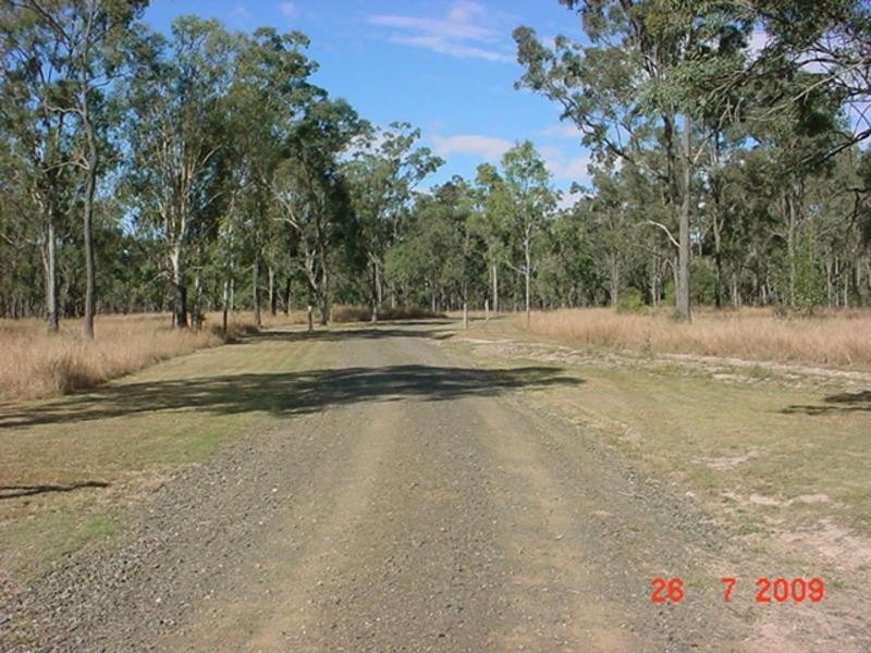 8 Forest Ridge Road, Grandchester QLD 4340