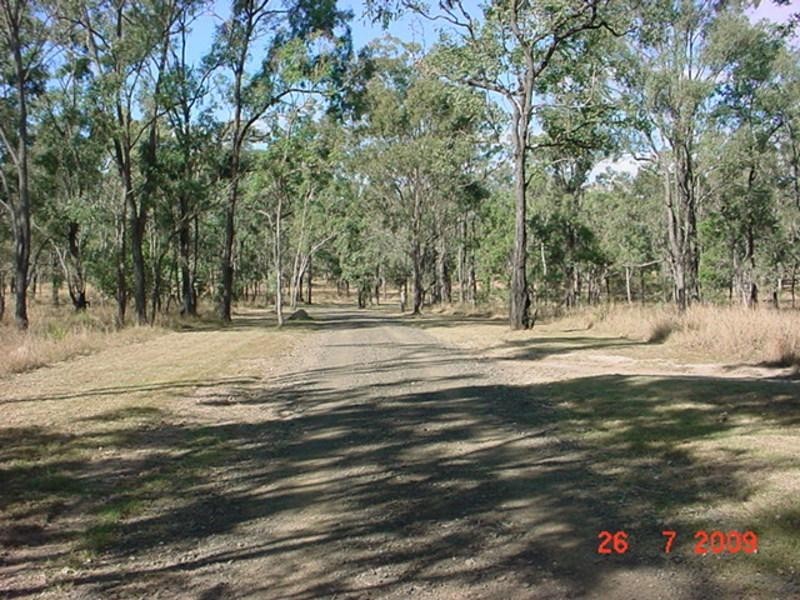 8 Forest Ridge Road, Grandchester QLD 4340