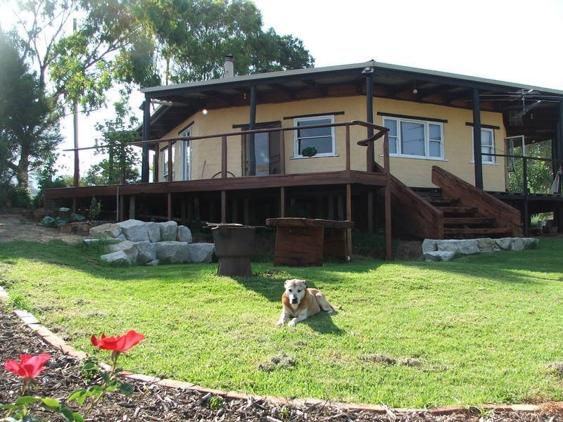 Sandy Creek VIC 3695