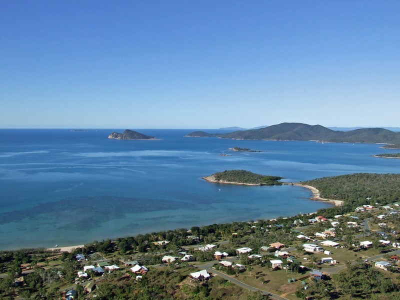 35 Gloucester Avenue, Hideaway Bay QLD 4800