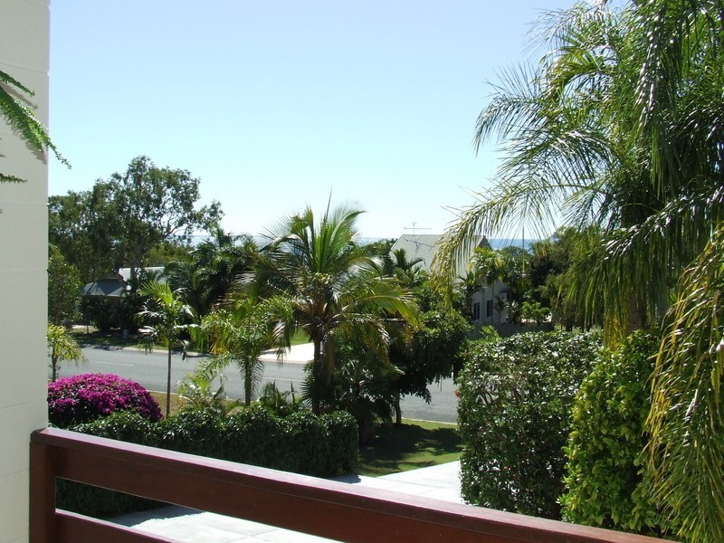 35 Gloucester Avenue, Hideaway Bay QLD 4800