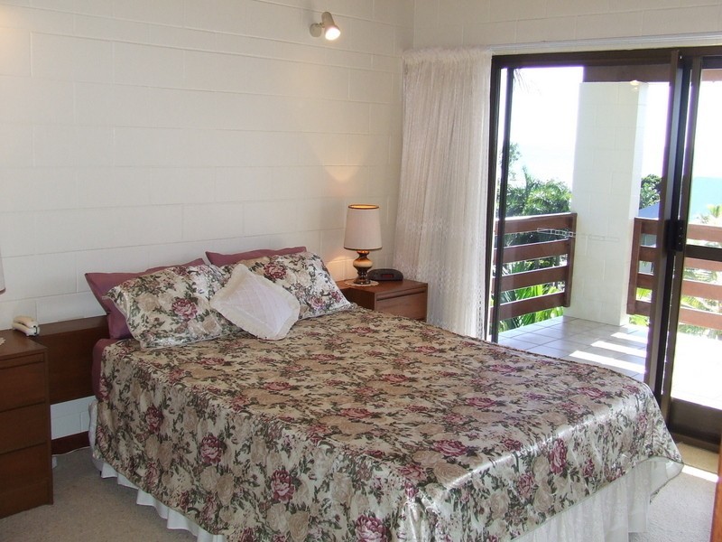 35 Gloucester Avenue, Hideaway Bay QLD 4800