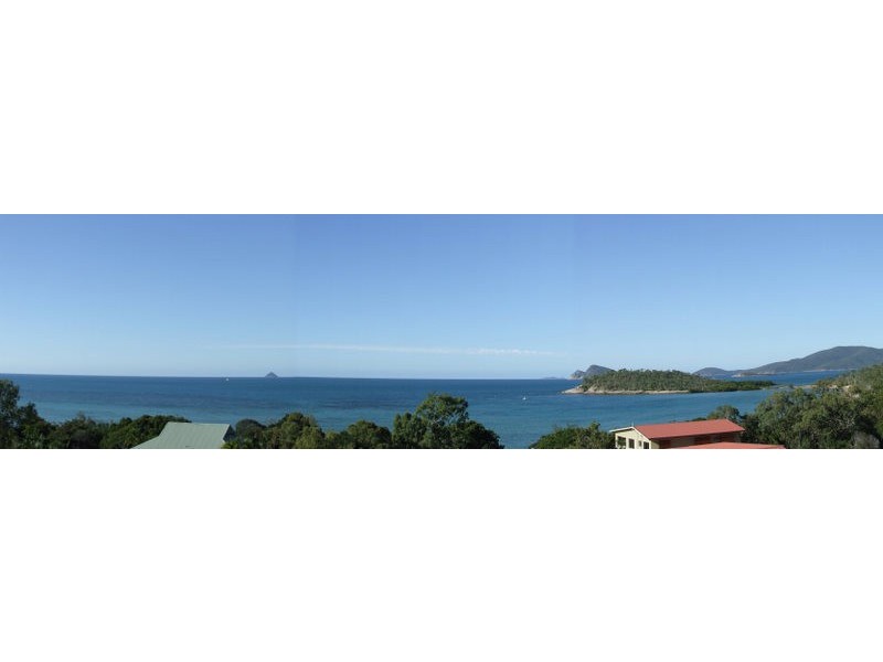 35 Gloucester Avenue, Hideaway Bay QLD 4800