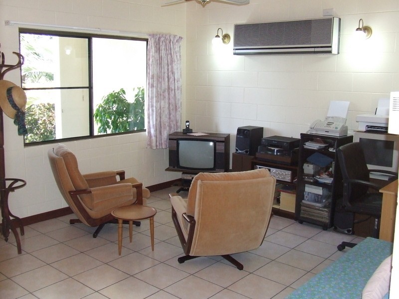 35 Gloucester Avenue, Hideaway Bay QLD 4800