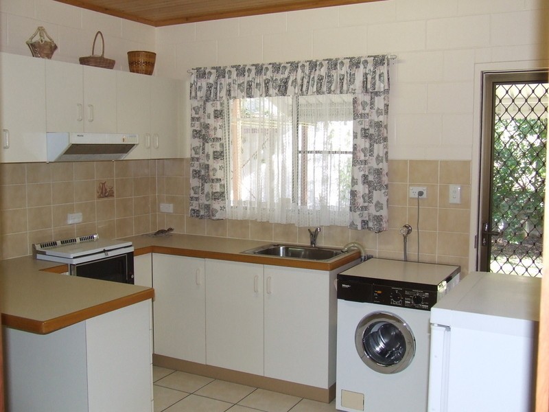 35 Gloucester Avenue, Hideaway Bay QLD 4800