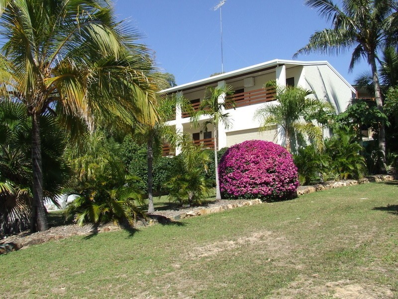 35 Gloucester Avenue, Hideaway Bay QLD 4800