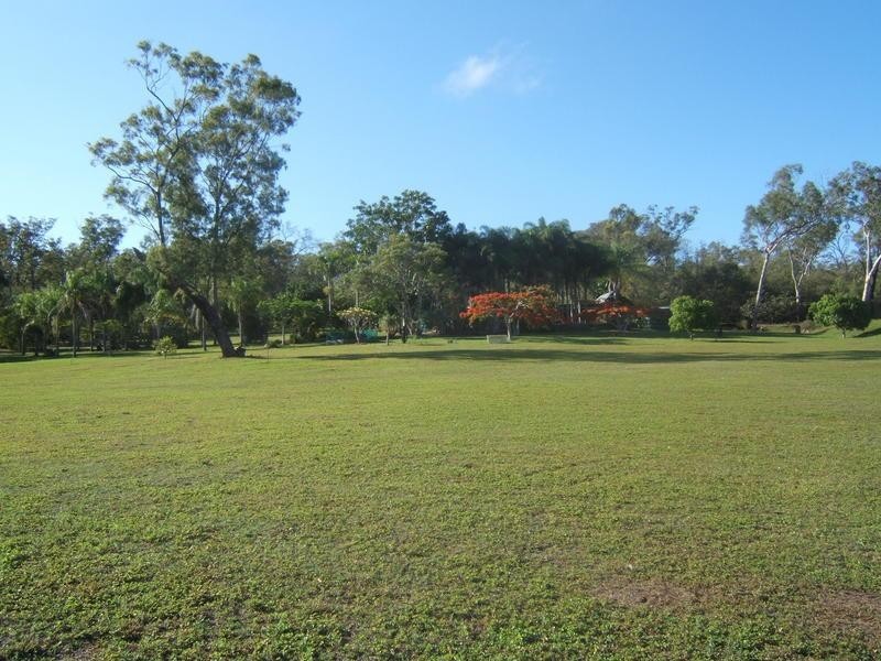 821 Pacific Drive, Baffle Creek QLD 4674