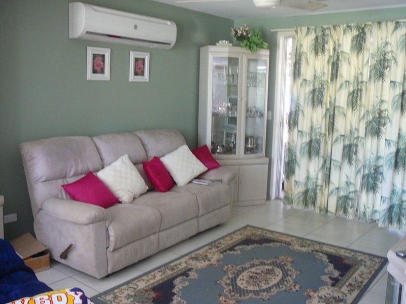 8 Geranium Court, Greenvale QLD 4816