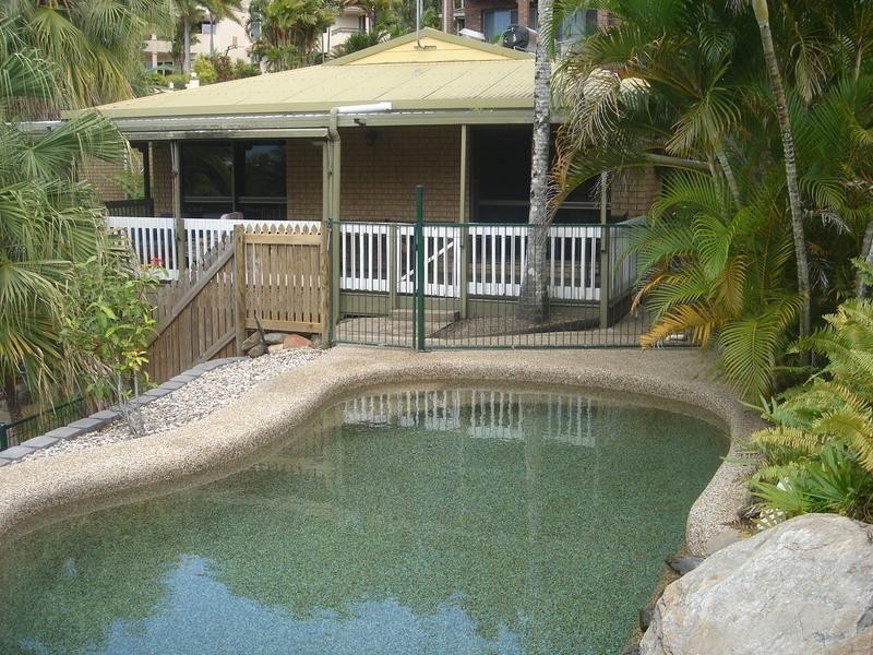 73 Flecker Street, Whitfield QLD 4870