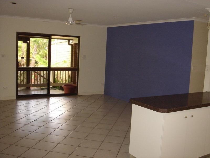 73 Flecker Street, Whitfield QLD 4870