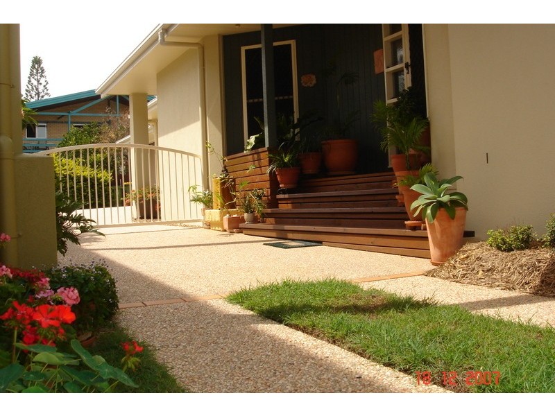 24 Harbour  Parade, Buddina QLD 4575