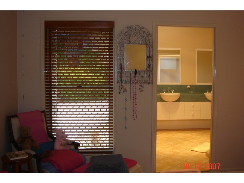 24 Harbour  Parade, Buddina QLD 4575