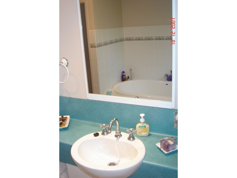 24 Harbour  Parade, Buddina QLD 4575