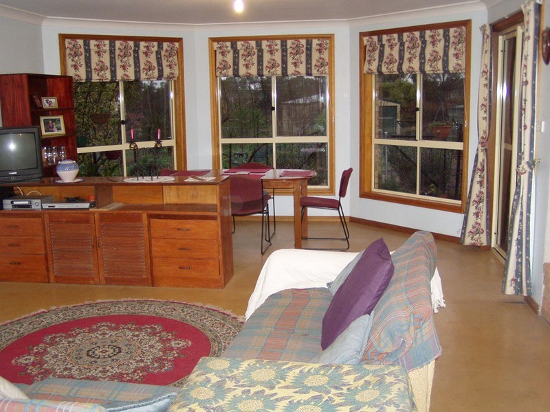 25 Camp Lane, Cowra NSW 2794