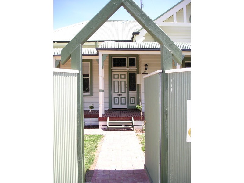 27 High Street, Heathcote VIC 3523