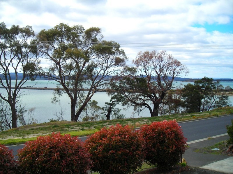 30 Lake Vue Parade, Midway Point TAS 7171