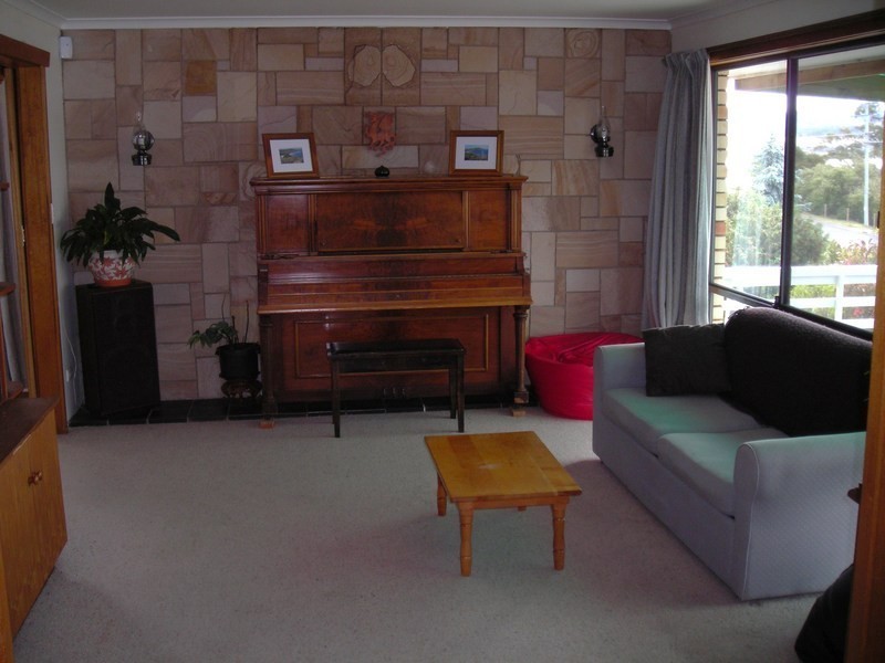 30 Lake Vue Parade, Midway Point TAS 7171