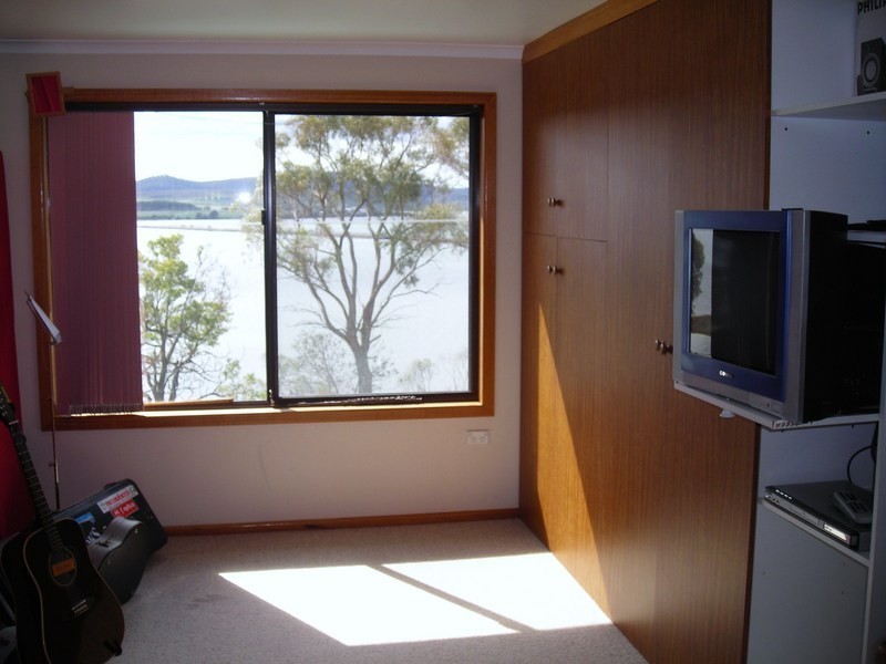 30 Lake Vue Parade, Midway Point TAS 7171