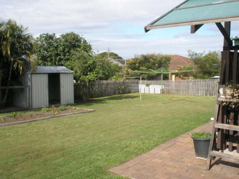 1 Acacia  Avenue, Casino NSW 2470