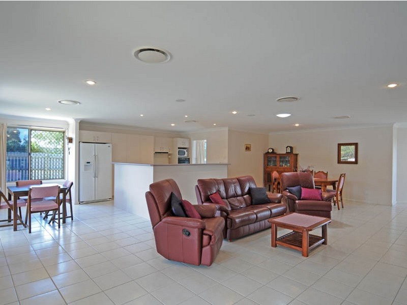 78 Exeter Street, Torquay QLD 4655