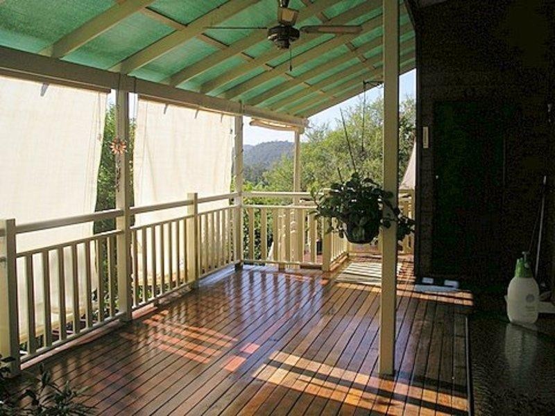 22 Nottinghill  Place, Oxenford QLD 4210