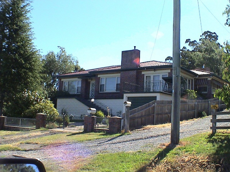 1 Robert Street, Beauty Point TAS 7270