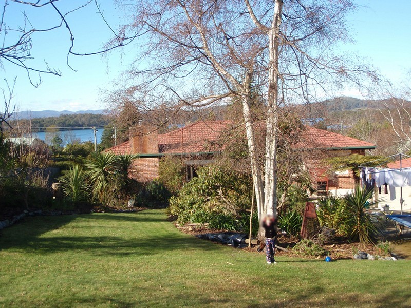 1 Robert Street, Beauty Point TAS 7270