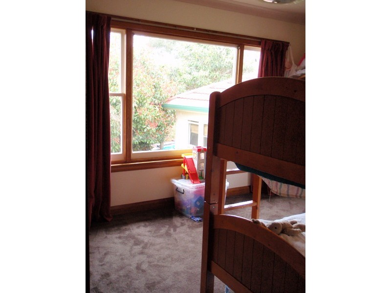 1 Robert Street, Beauty Point TAS 7270