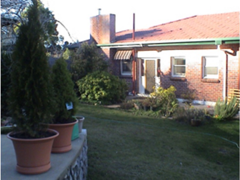 1 Robert Street, Beauty Point TAS 7270