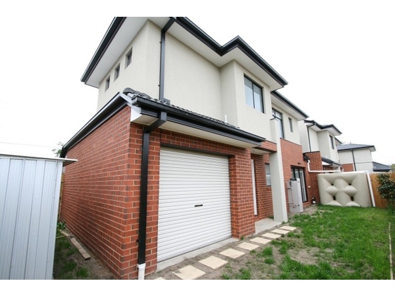 1,2/1 Rhodes Street, Springvale VIC 3171