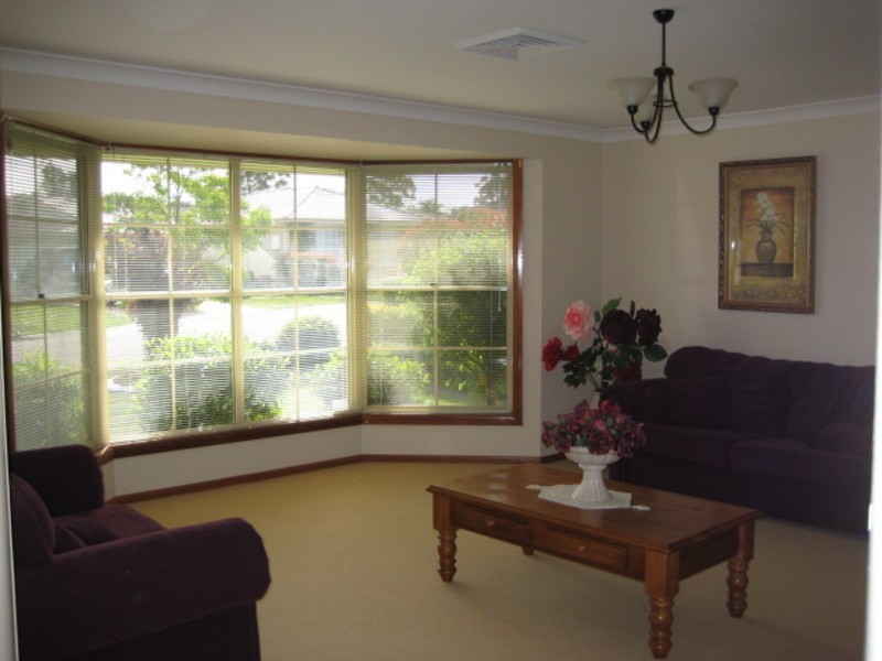 4 FITZGIBBON Place, Kurri Kurri NSW 2327