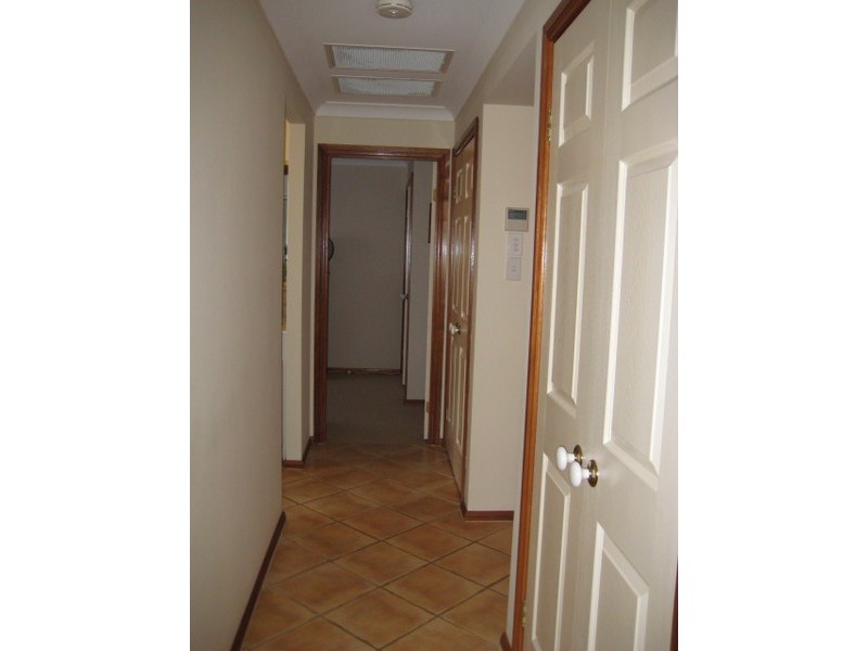 4 FITZGIBBON Place, Kurri Kurri NSW 2327