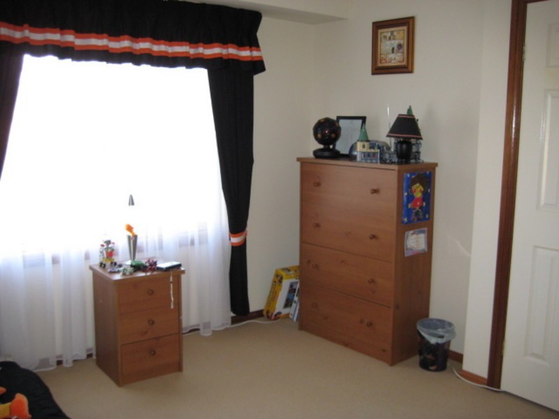 4 FITZGIBBON Place, Kurri Kurri NSW 2327