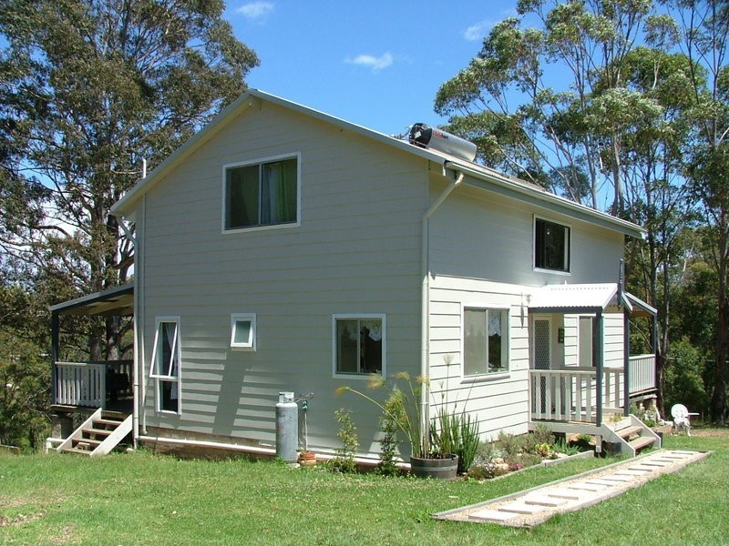 33 Grace Close, Malua Bay NSW 2536