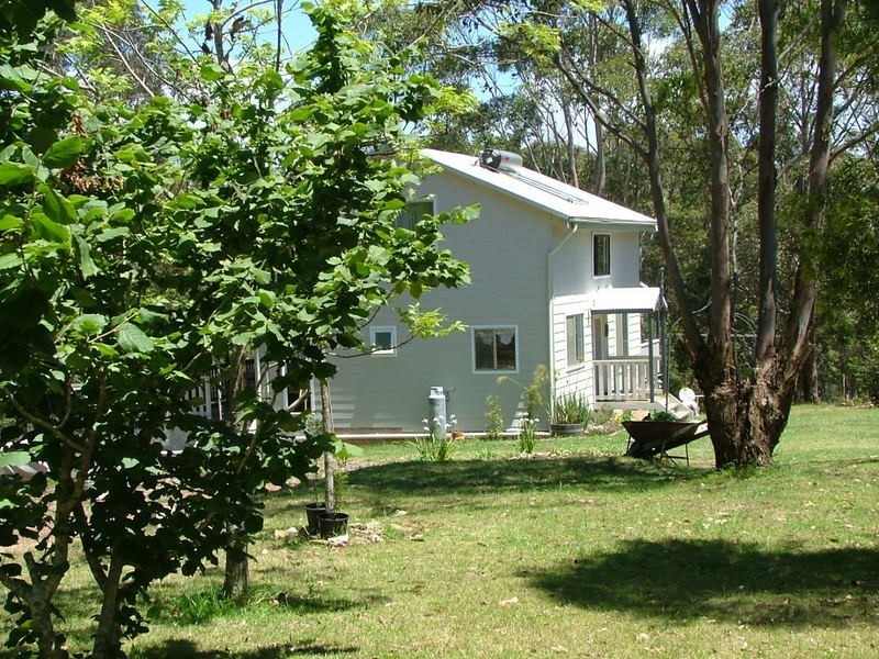 33 Grace Close, Malua Bay NSW 2536