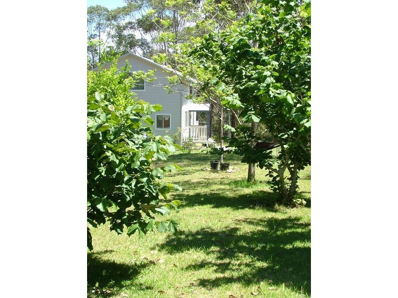 33 Grace Close, Malua Bay NSW 2536